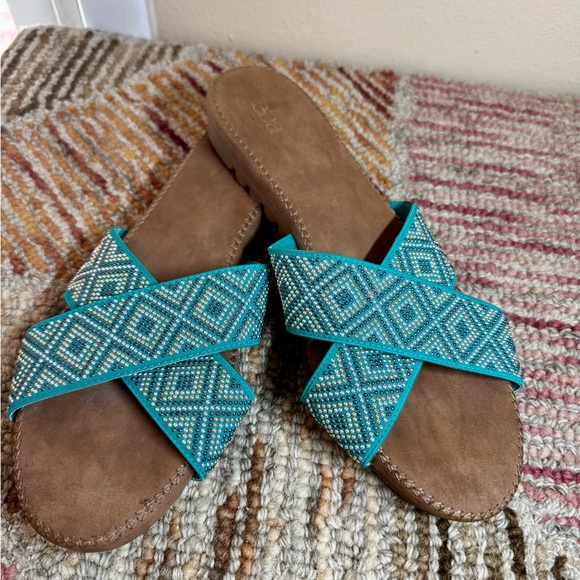 Reba leather and turquoise beaded slides sandals 10M - Picture 1 of 5